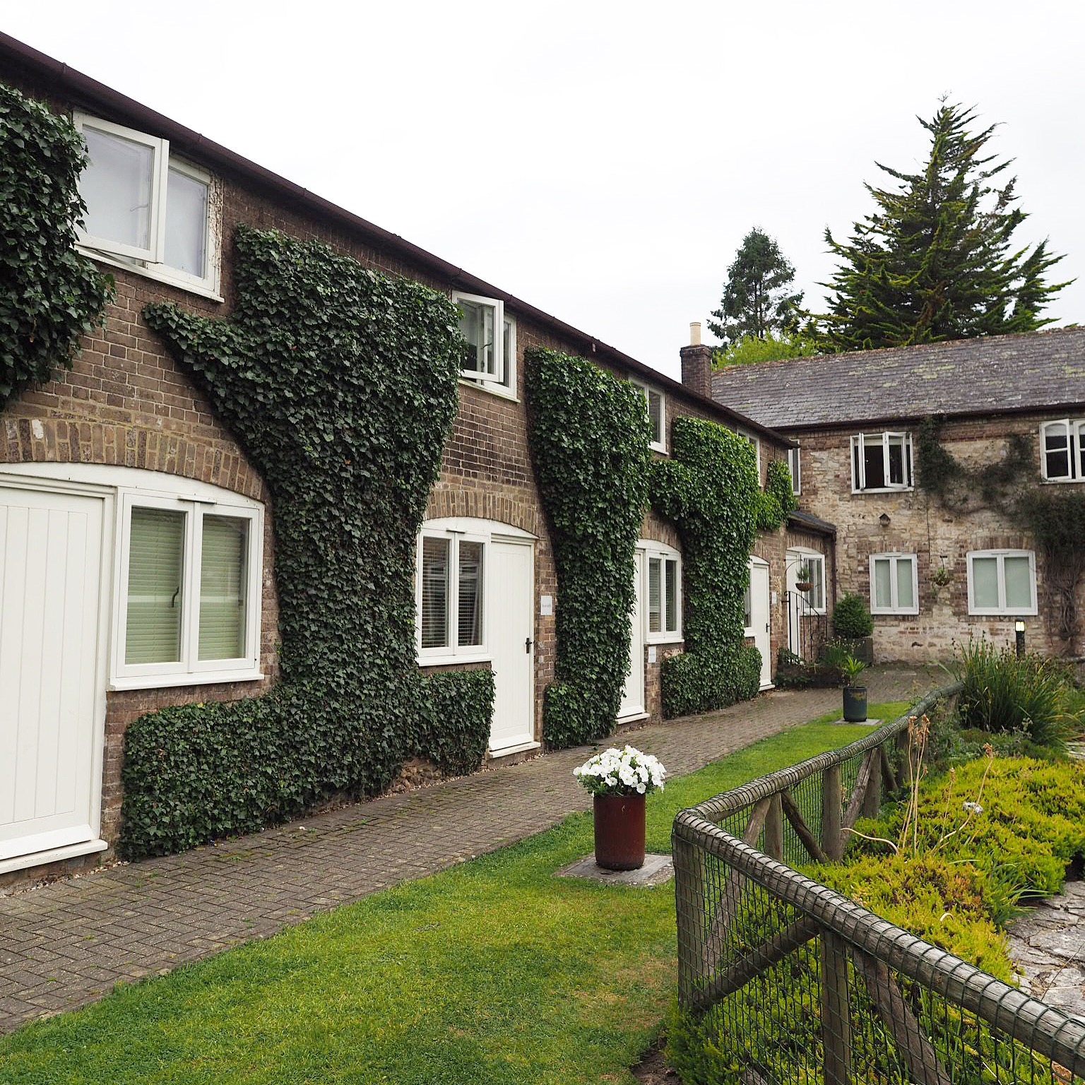Greenwood Grange Cottages, Dorset Thoroughly Modern Milly